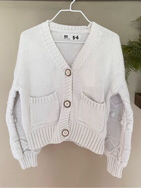 Cotton On sweater